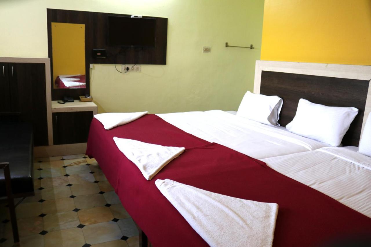 Hotel Siva Sakthi Tiruvannāmalai Exterior foto